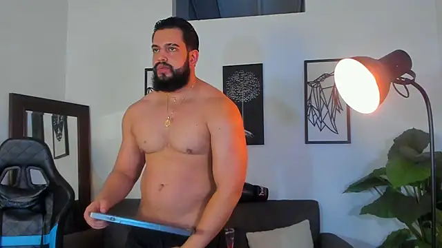 Snapshot of Justin_kingX7 chatting on July 5, 4:19 am Justin kingX7 online show from July 5, 4:19 am