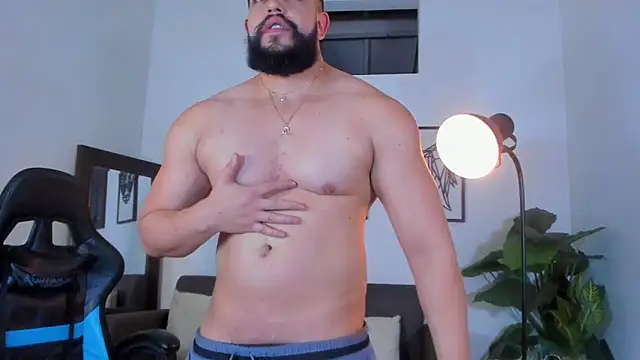 Justin kingX7 online show from May 8, 5:44 am
