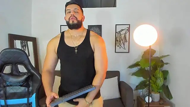 Justin kingX7 online show from March 5, 2:19 am