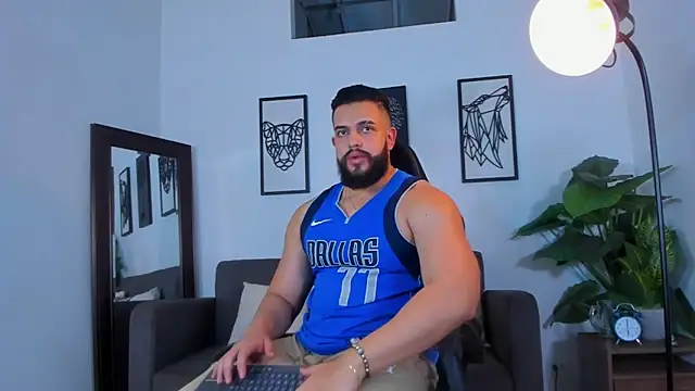 Justin kingX7 online show from April 23, 3:46 am