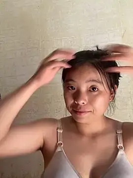 viluna online show from October 12, 5:31 am