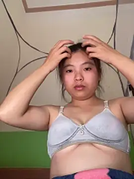 viluna online show from November 29, 5:40 am