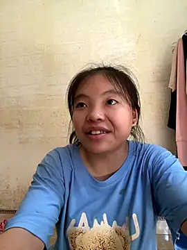 viluna online show from October 29, 4:33 am