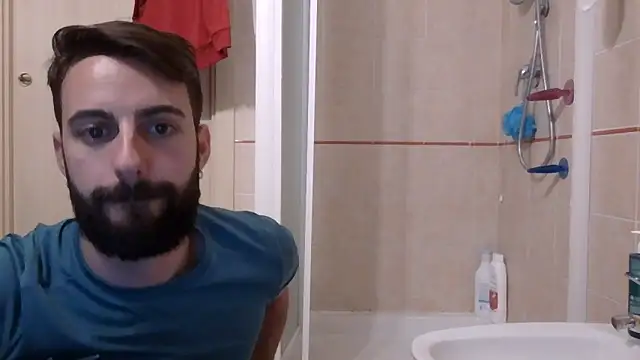 Amicisegreti online show from March 13, 8:47 pm