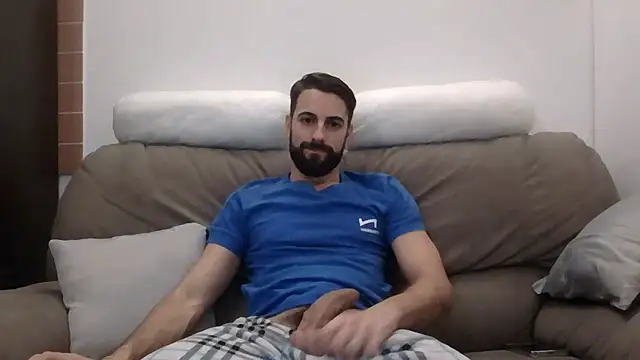 Amicisegreti online show from January 14, 8:56 pm