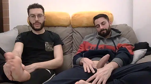 Amicisegreti online show from March 5, 10:05 pm