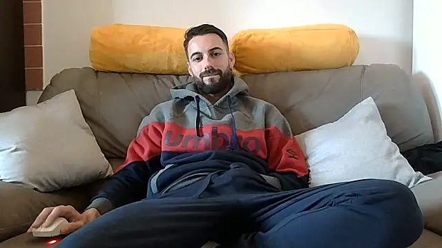 Amicisegreti online show from February 20, 11:56 am