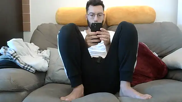 Amicisegreti online show from March 16, 6:39 am