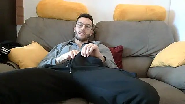 Amicisegreti online show from December 21, 11:12 am