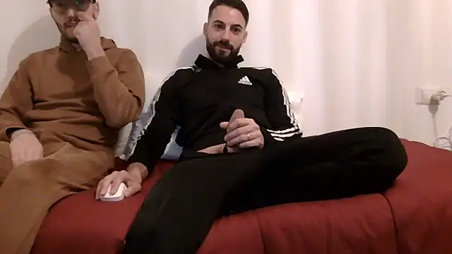 Amicisegreti online show from March 23, 6:35 am