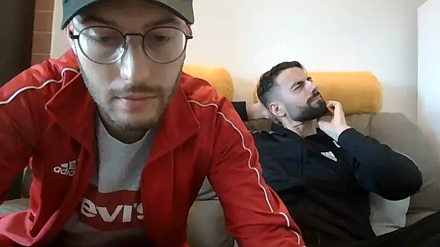 Amicisegreti online show from March 18, 11:13 am