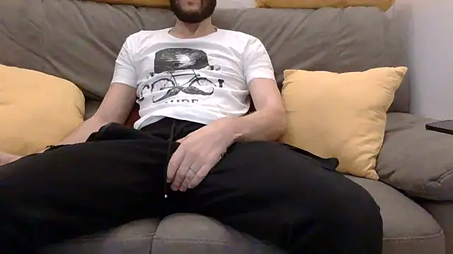 Amicisegreti online show from December 15, 6:30 am