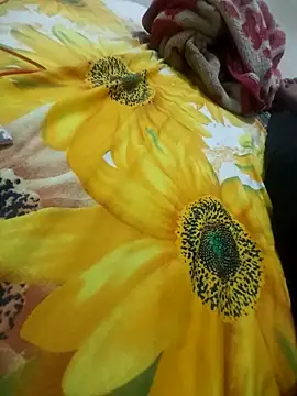 mommylover5 online show from October 23, 5:00 pm