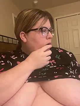 sexymommy1988 online show from April 27, 3:37 am