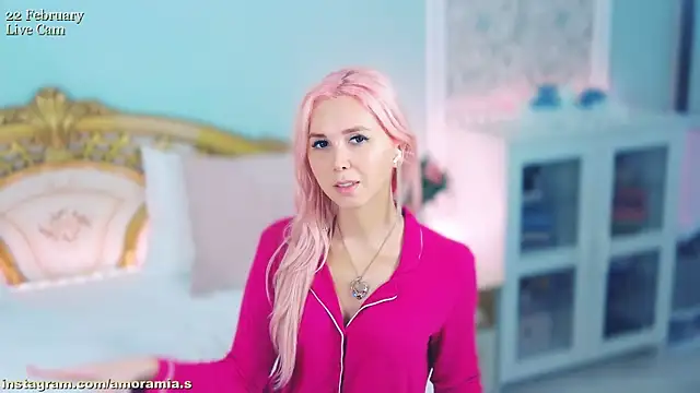 Amoramias online show from February 22, 5:25 pm