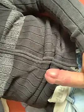 P44698 online show from October 29, 1:21 pm