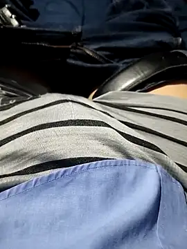 Aaia93 online show from November 2, 3:44 am