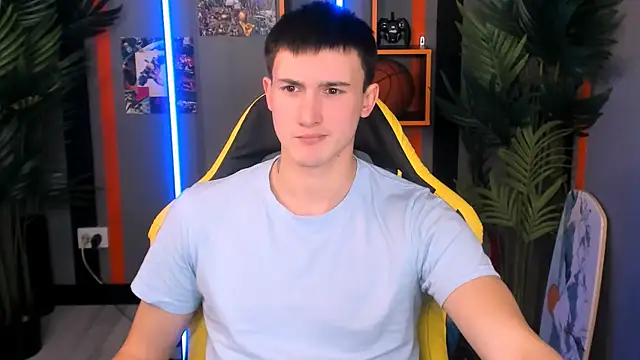 David  Diamond online show from December 4, 4:06 pm