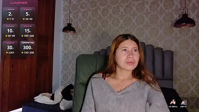 Snapshot of Olivia11_ chatting on December 3, 11:20 am Olivia11 online show from December 3, 11:20 am