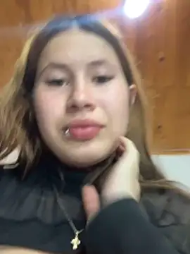 Snapshot of Olivia11_ chatting on November 20, 1:39 am Olivia11 online show from November 20, 1:39 am