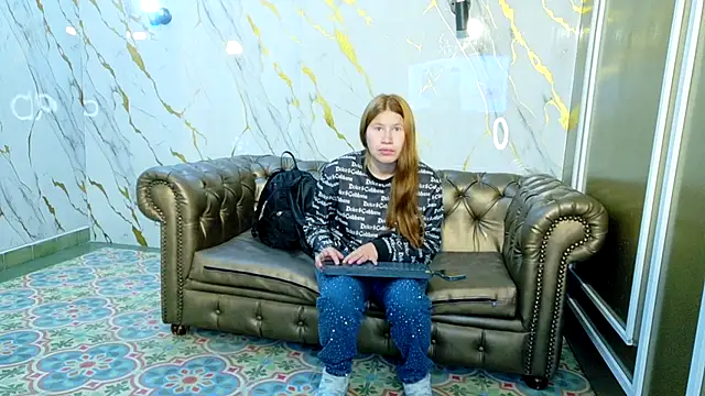 Olivia11  online show from December 22, 11:21 am