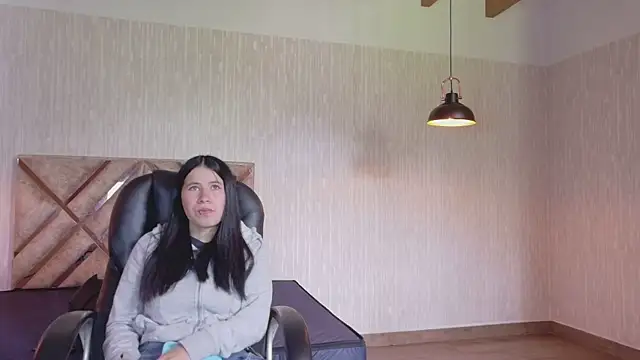 Olivia11  online show from February 20, 3:03 pm