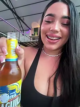 Snapshot of SofiaWildee chatting on July 14, 11:11 pm SofiaWildee online show from July 14, 11:11 pm