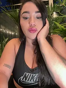 Snapshot of SofiaWildee chatting on June 19, 11:42 pm SofiaWildee online show from June 19, 11:42 pm
