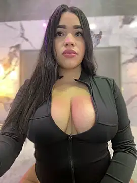 Snapshot of SofiaWildee chatting on December 21, 10:43 pm SofiaWildee online show from December 21, 10:43 pm