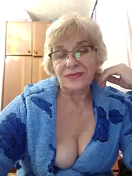 52MiaLove02 online show from January 6, 5:50 pm