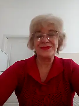 Snapshot of 52MiaLove02 chatting on November 7, 5:45 am 52MiaLove02 online show from November 7, 5:45 am