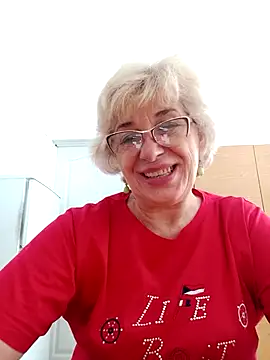 Snapshot of 52MiaLove02 chatting on June 25, 5:12 am 52MiaLove02 online show from June 25, 5:12 am