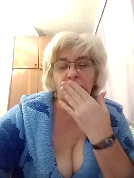 Snapshot of 52MiaLove02 chatting on December 1, 5:47 pm 52MiaLove02 online show from December 1, 5:47 pm