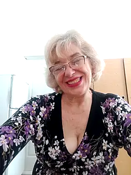 52MiaLove02 online show from May 6, 5:11 am