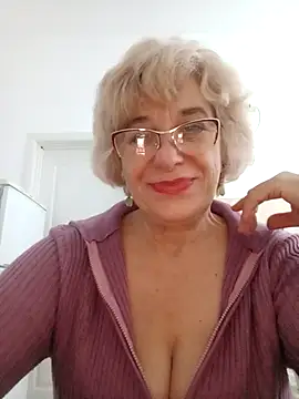 Snapshot of 52MiaLove02 chatting on October 29, 5:50 am 52MiaLove02 online show from October 29, 5:50 am