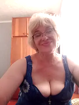 Snapshot of 52MiaLove02 chatting on July 9, 5:12 pm 52MiaLove02 online show from July 9, 5:12 pm