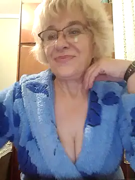 Snapshot of 52MiaLove02 chatting on October 29, 5:56 pm 52MiaLove02 online show from October 29, 5:56 pm