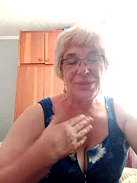 Snapshot of 52MiaLove02 chatting on July 17, 4:48 pm 52MiaLove02 online show from July 17, 4:48 pm