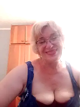 Snapshot of 52MiaLove02 chatting on June 30, 4:51 pm 52MiaLove02 online show from June 30, 4:51 pm
