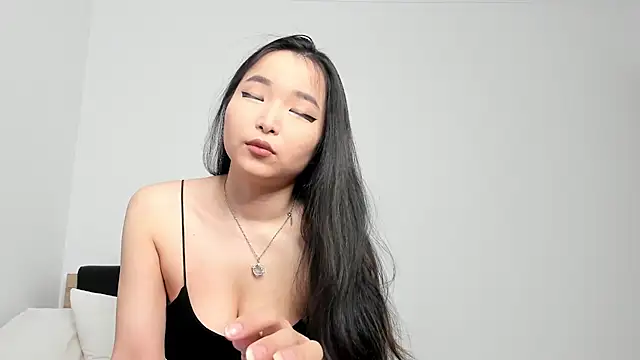 Soyun Mia online show from May 26, 1:09 pm