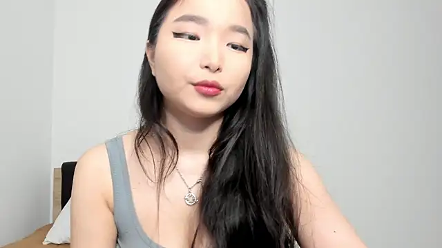 Soyun Mia online show from April 22, 1:40 pm