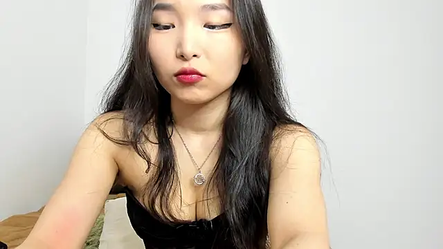 Soyun Mia online show from February 2, 1:32 pm