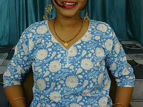 priya-kumari22 online show from October 10, 4:13 am
