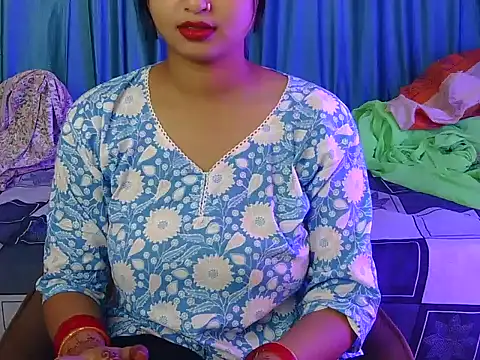 priya-kumari22 online show from October 13, 4:36 am