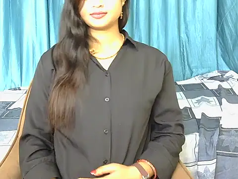 priya-kumari22 online show from October 17, 5:00 am