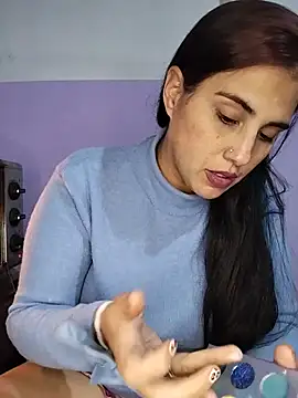 kariciasecreta online show from May 30, 1:01 am