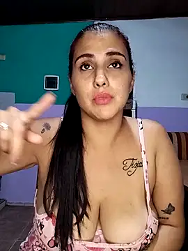 kariciasecreta online show from April 15, 12:38 am