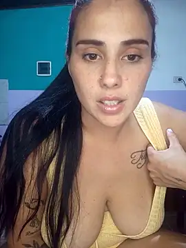 kariciasecreta online show from May 5, 1:41 am