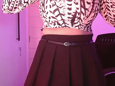 Snapshot of MisshQa chatting on November 1, 6:46 pm MisshQa online show from November 1, 6:46 pm