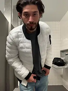 pitudo1313wuero online show from February 2, 10:09 pm